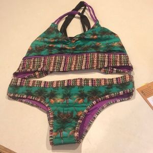 NWT woman’s bikini